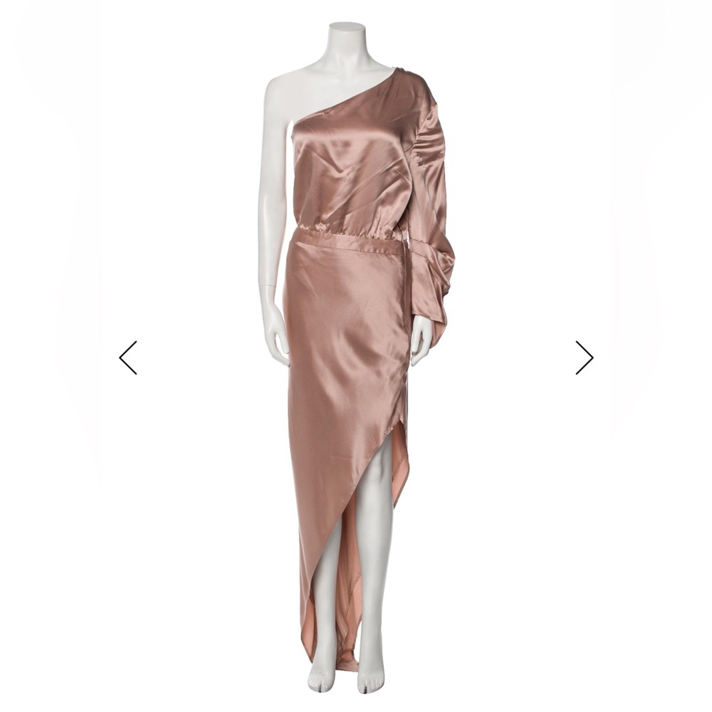 Chic One-Shoulder Satin Dress in Rose Gold